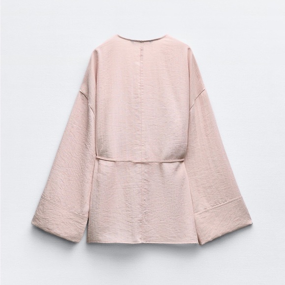 NWT. Zara Chalk Pink Viscose Blend Textured V-Neck Wrap Kimono. Size M-L. - Picture 8 of 13